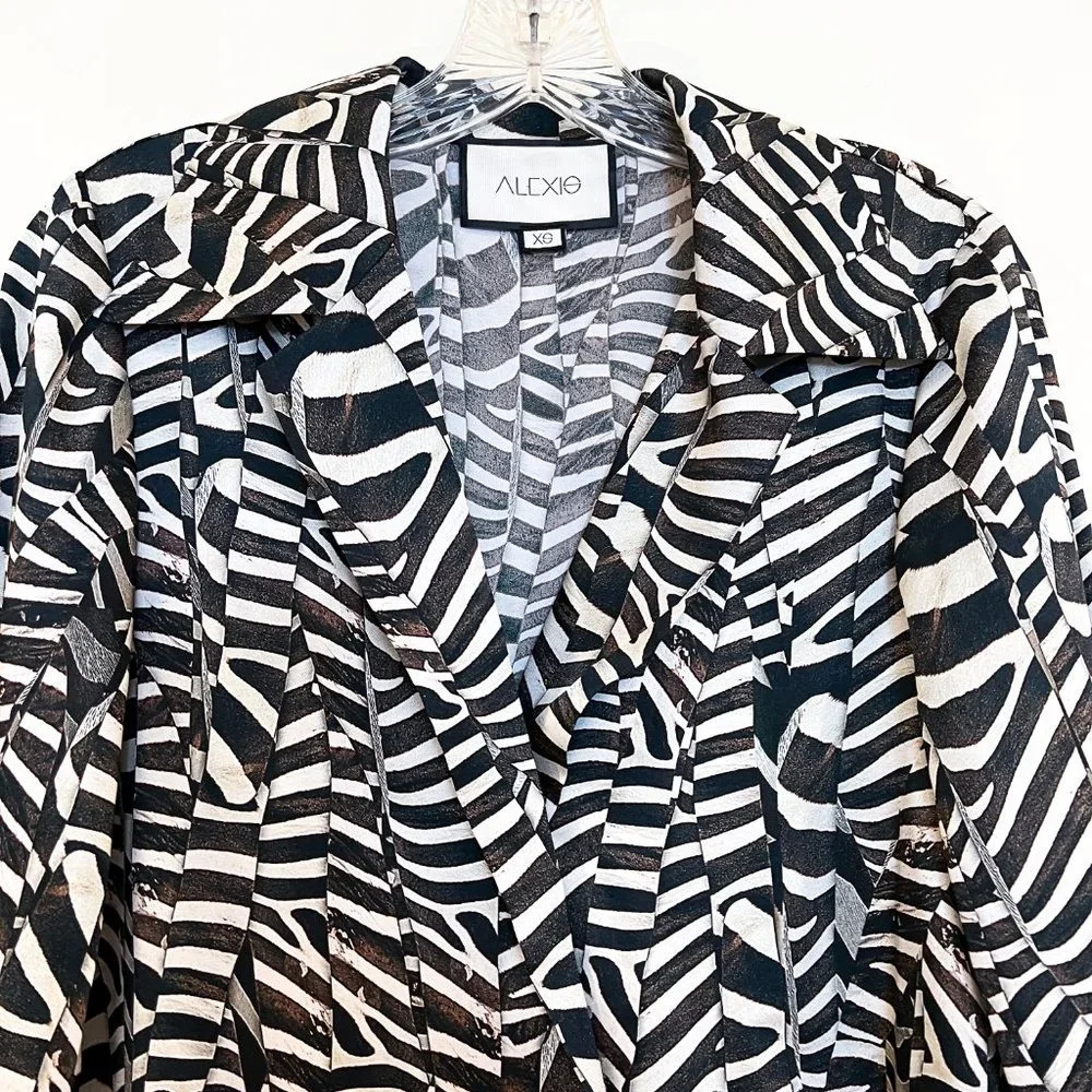 ALEXIS Satin Brown Animal Print Button Down Designer Collared Shirt Blouse XS - Picture 6 of 9